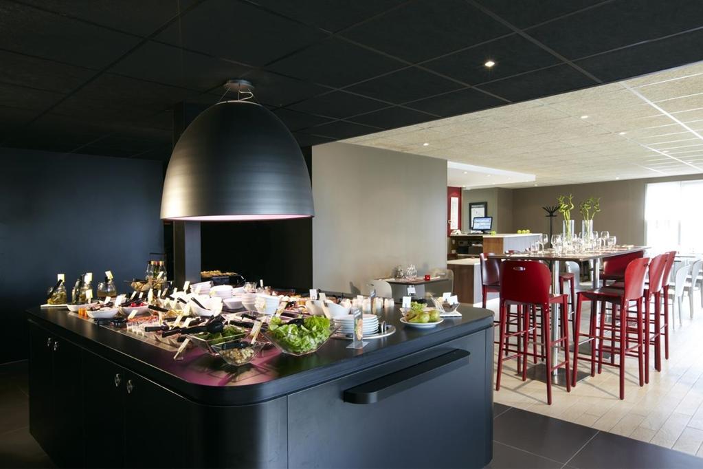 The Originals City, Hotel A Pic, Cherbourg Ресторант снимка